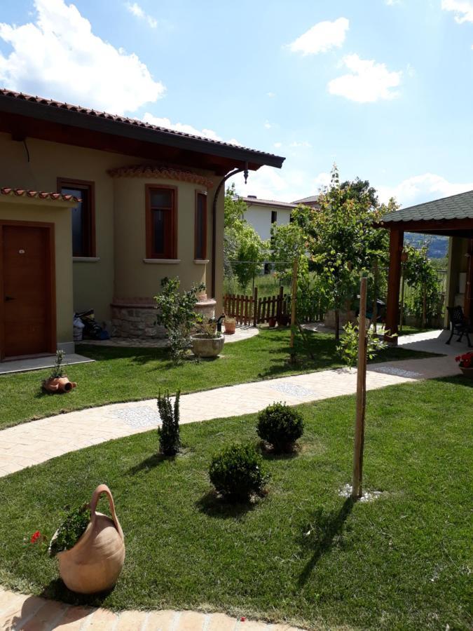 B&B A Casa Di Zia Luisa Venticano ภายนอก รูปภาพ